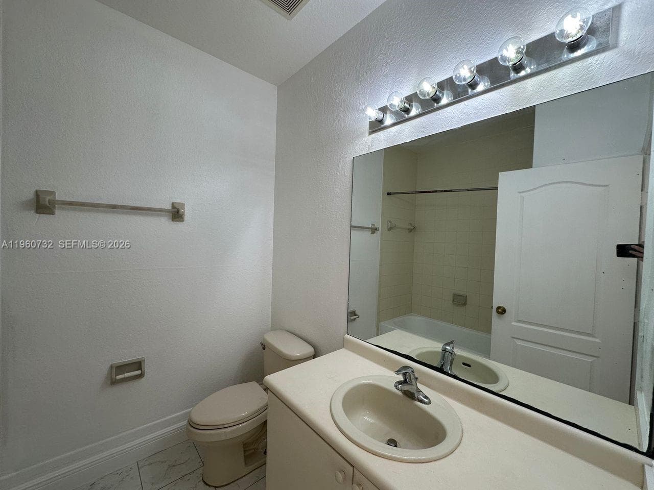 1568 SE 26th St # 200, Homestead FL 33035 — 11