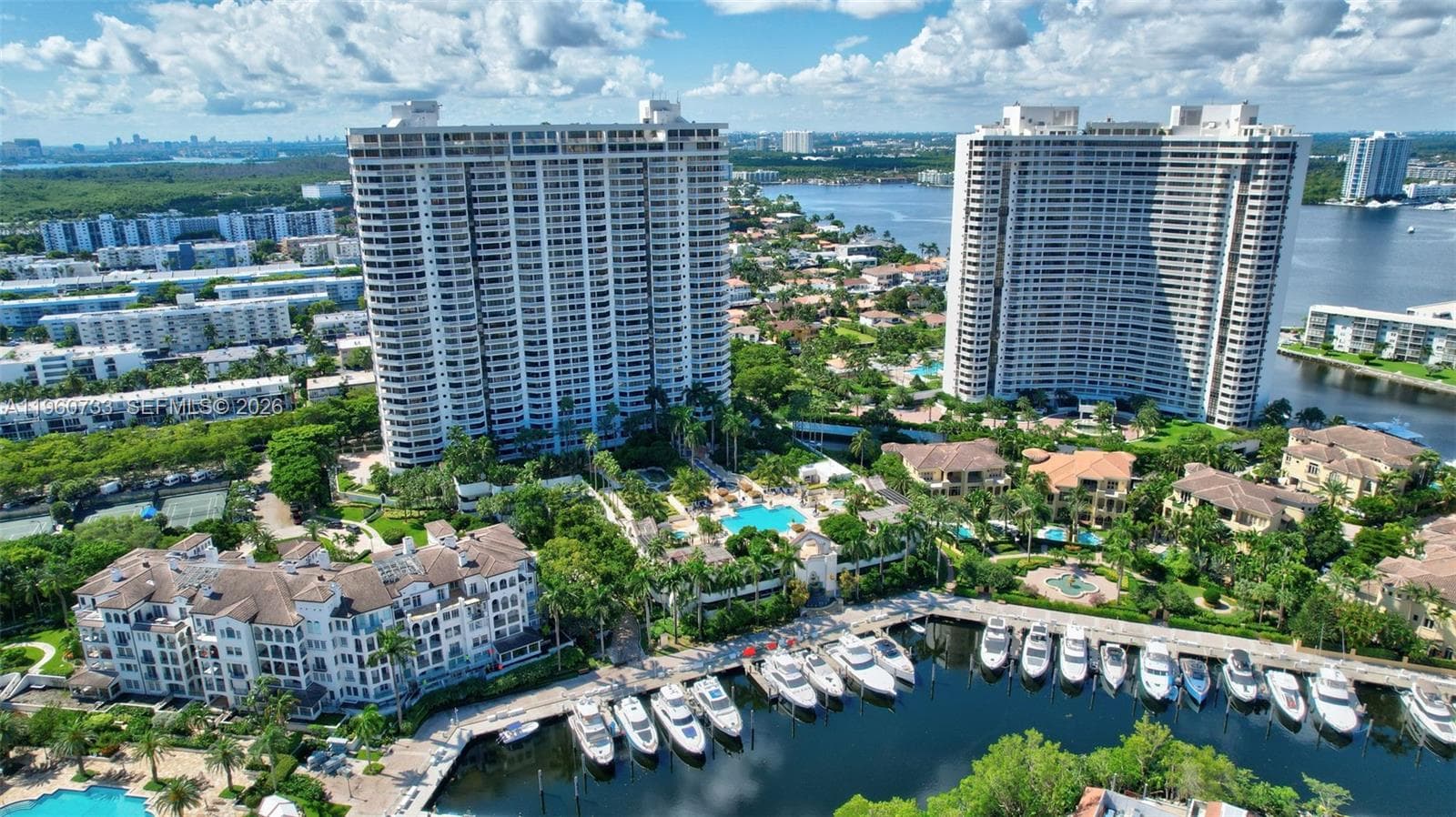 2000 ISLAND Blvd # 1109, Aventura FL 33160 — 77