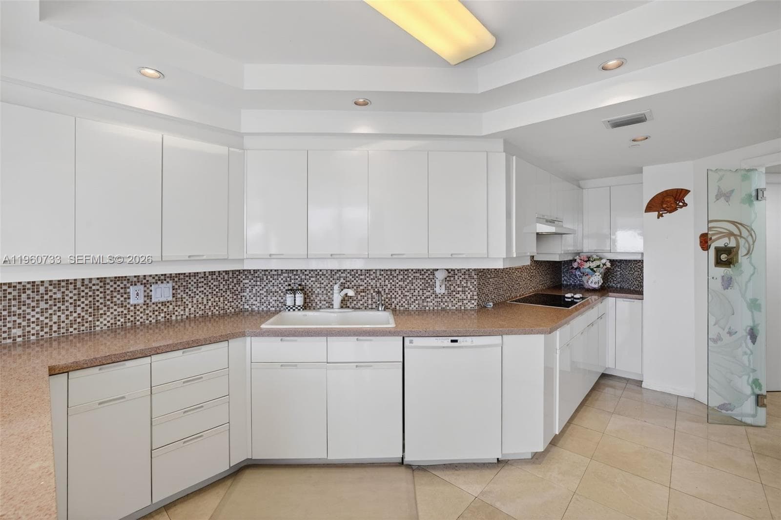 2000 ISLAND Blvd # 1109, Aventura FL 33160 — 32
