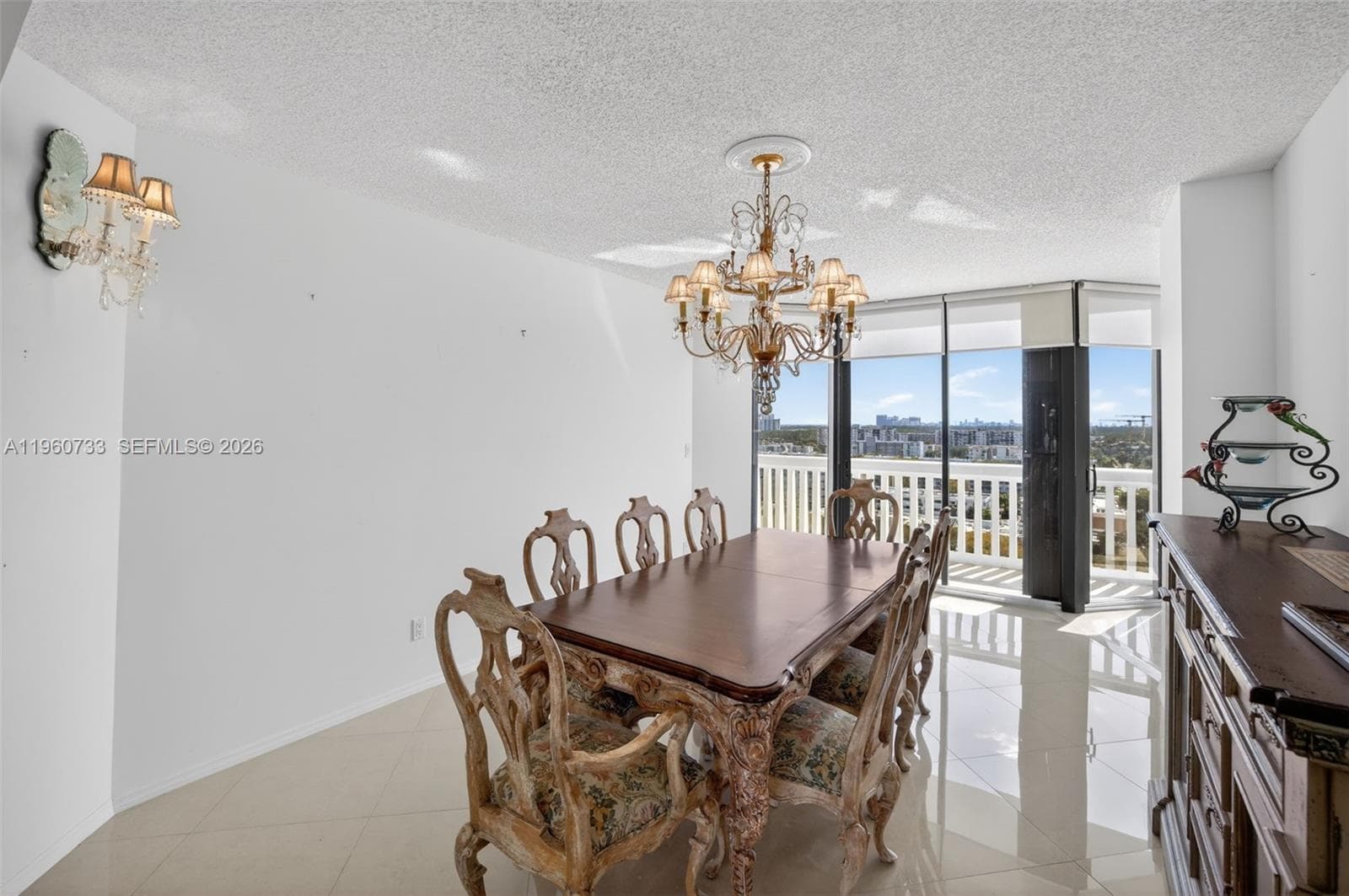 2000 ISLAND Blvd # 1109, Aventura FL 33160 — 24