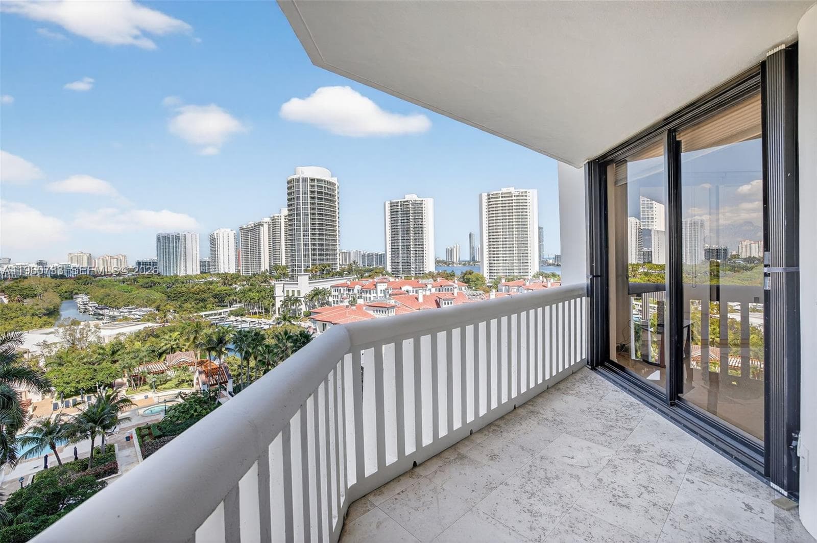 2000 ISLAND Blvd # 1109, Aventura FL 33160 — 10