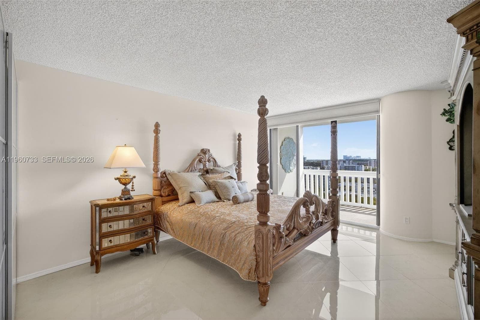 2000 ISLAND Blvd # 1109, Aventura FL 33160 — 45