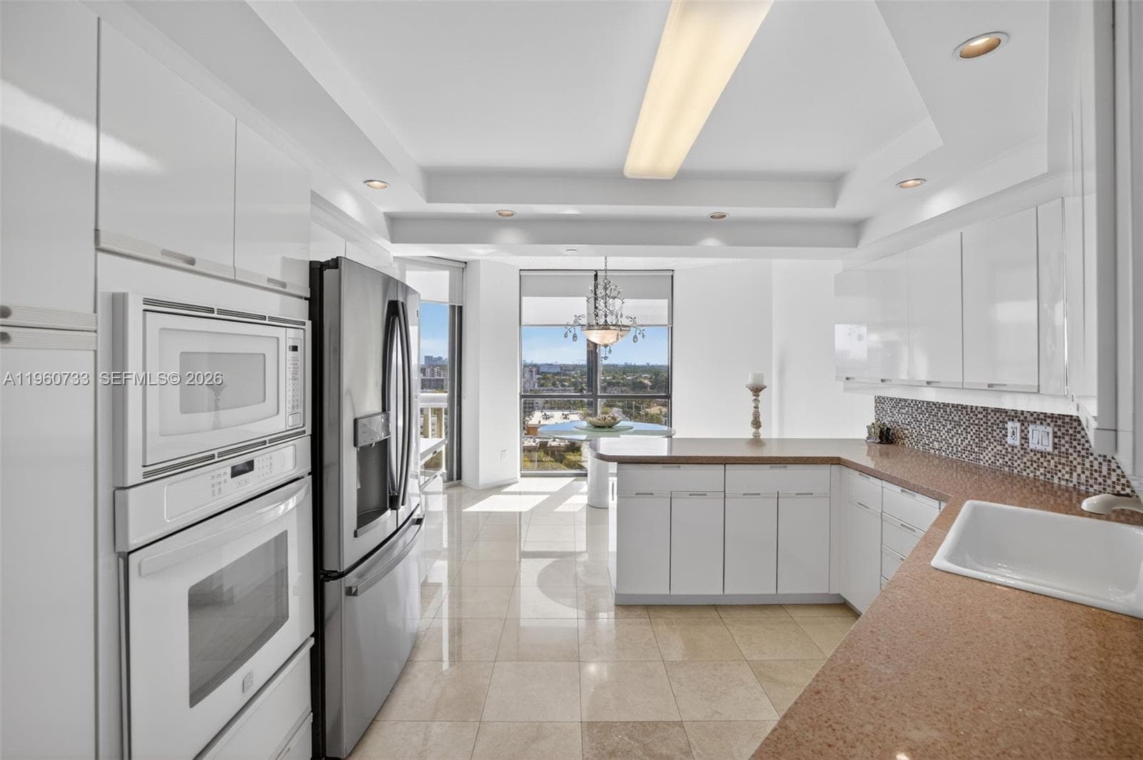 2000 ISLAND Blvd # 1109, Aventura FL 33160 — 35