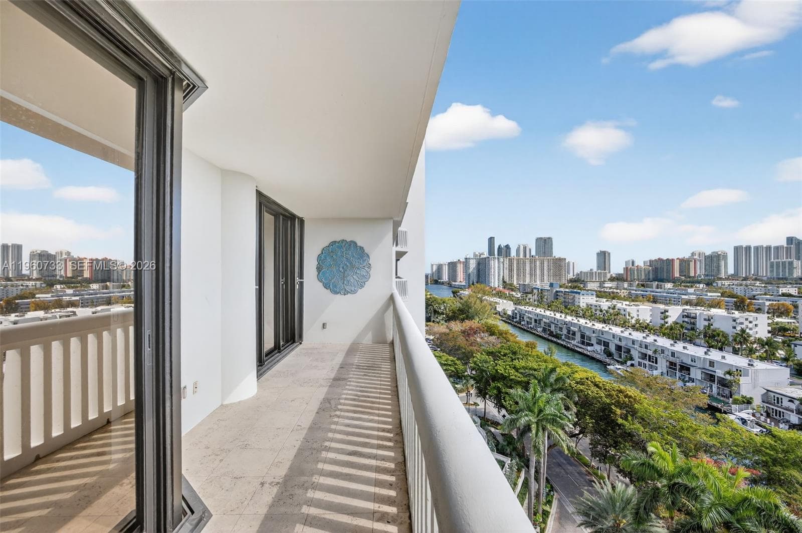 2000 ISLAND Blvd # 1109, Aventura FL 33160 — 39