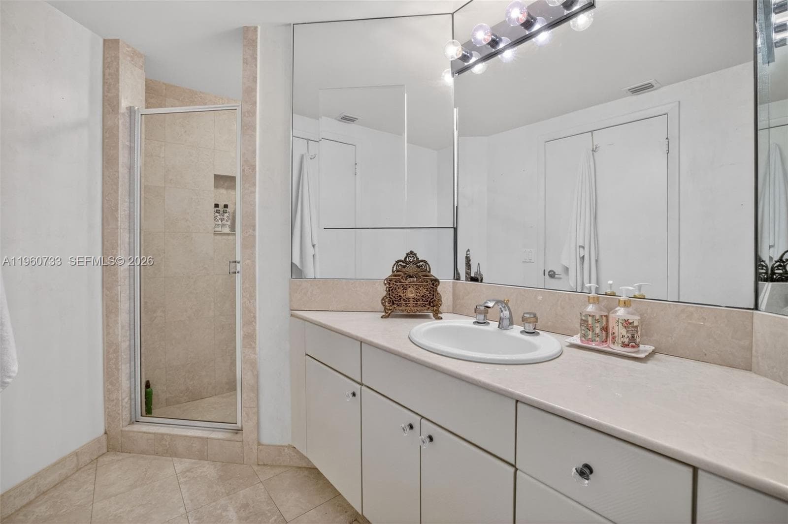 2000 ISLAND Blvd # 1109, Aventura FL 33160 — 21