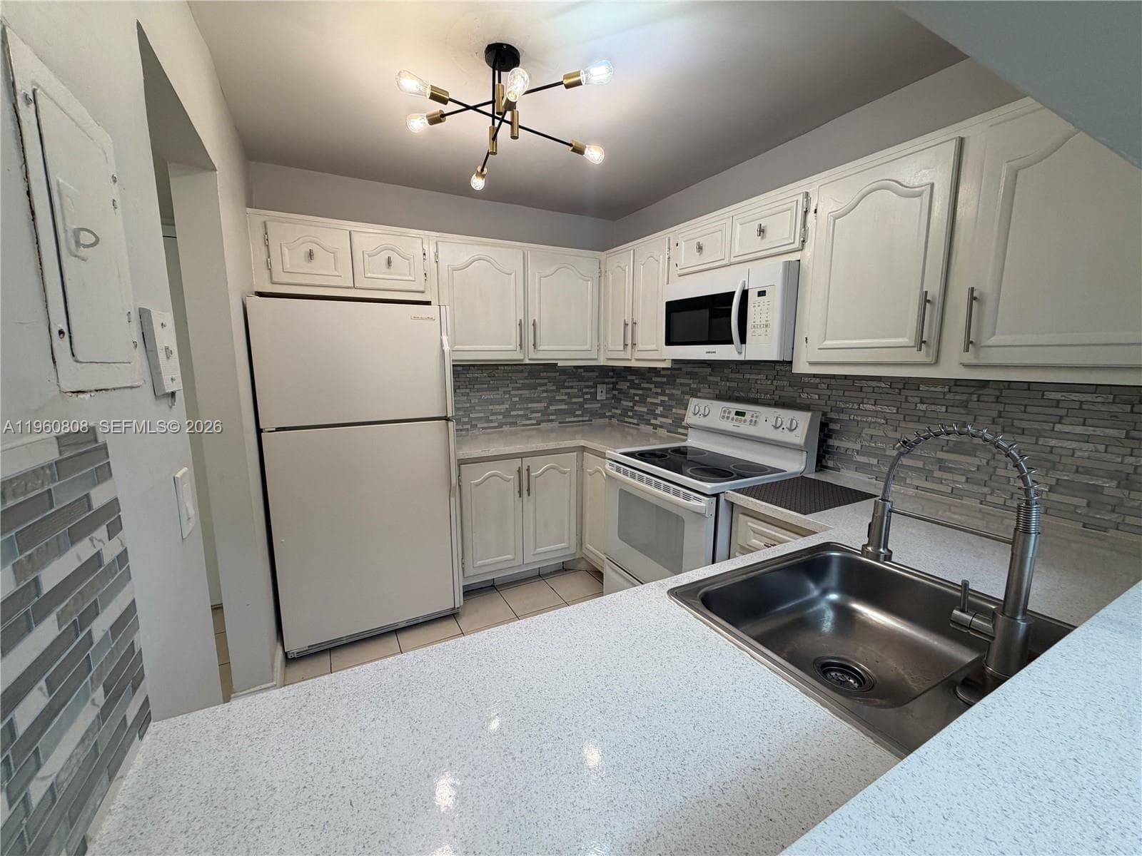 13685 NE 10th Ave # 210, North Miami FL 33161 — 15