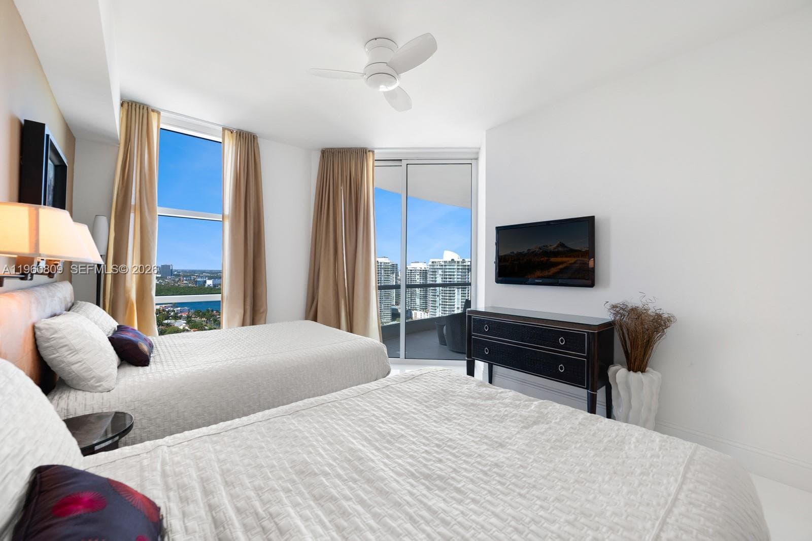 16051 Collins Ave # 2503, Sunny Isles Beach FL 33160 — 19