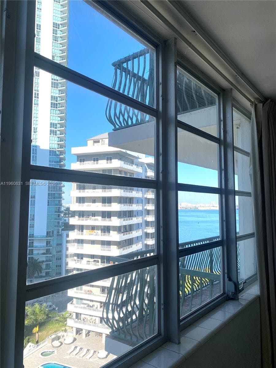 1408 Brickell Bay Dr # 1217, Miami FL 33131 — 2
