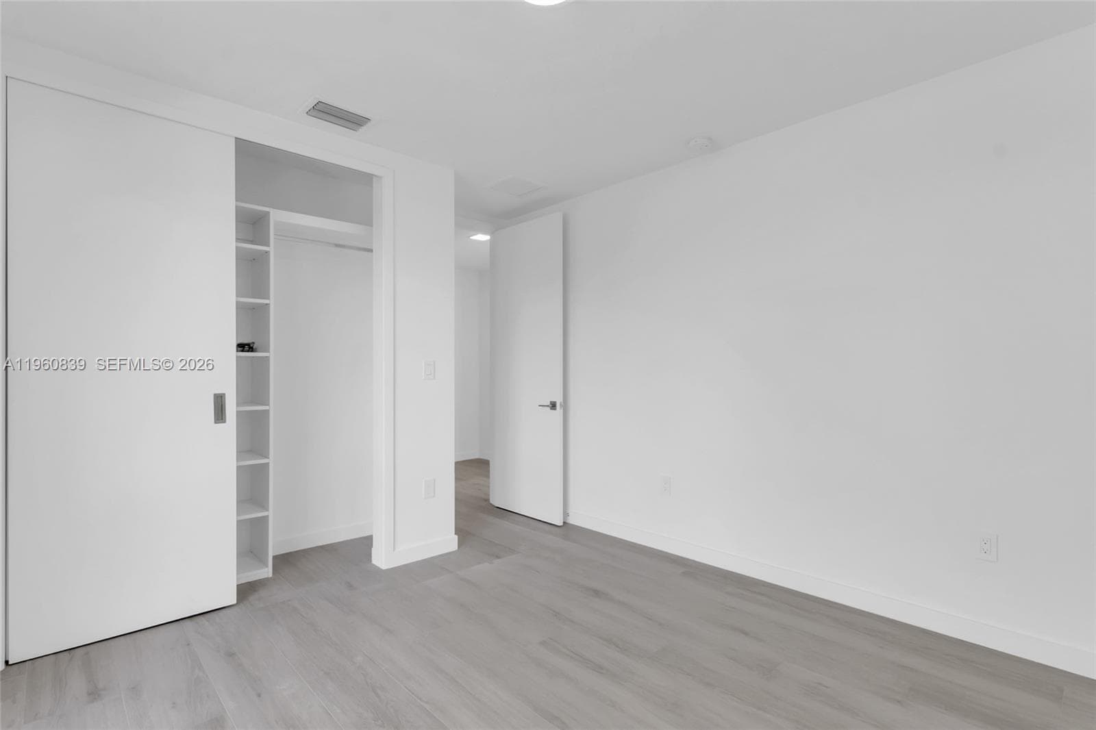 3204 Plaza St, Miami FL 33133 — 12