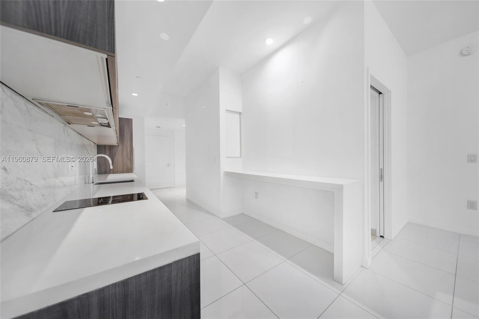 851 NE 1st Ave # 204, Miami FL 33132 — 13