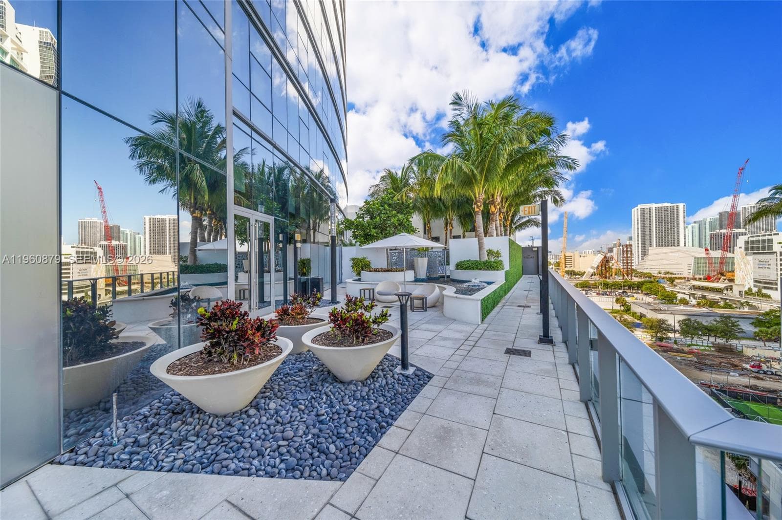 851 NE 1st Ave # 204, Miami FL 33132 — 43