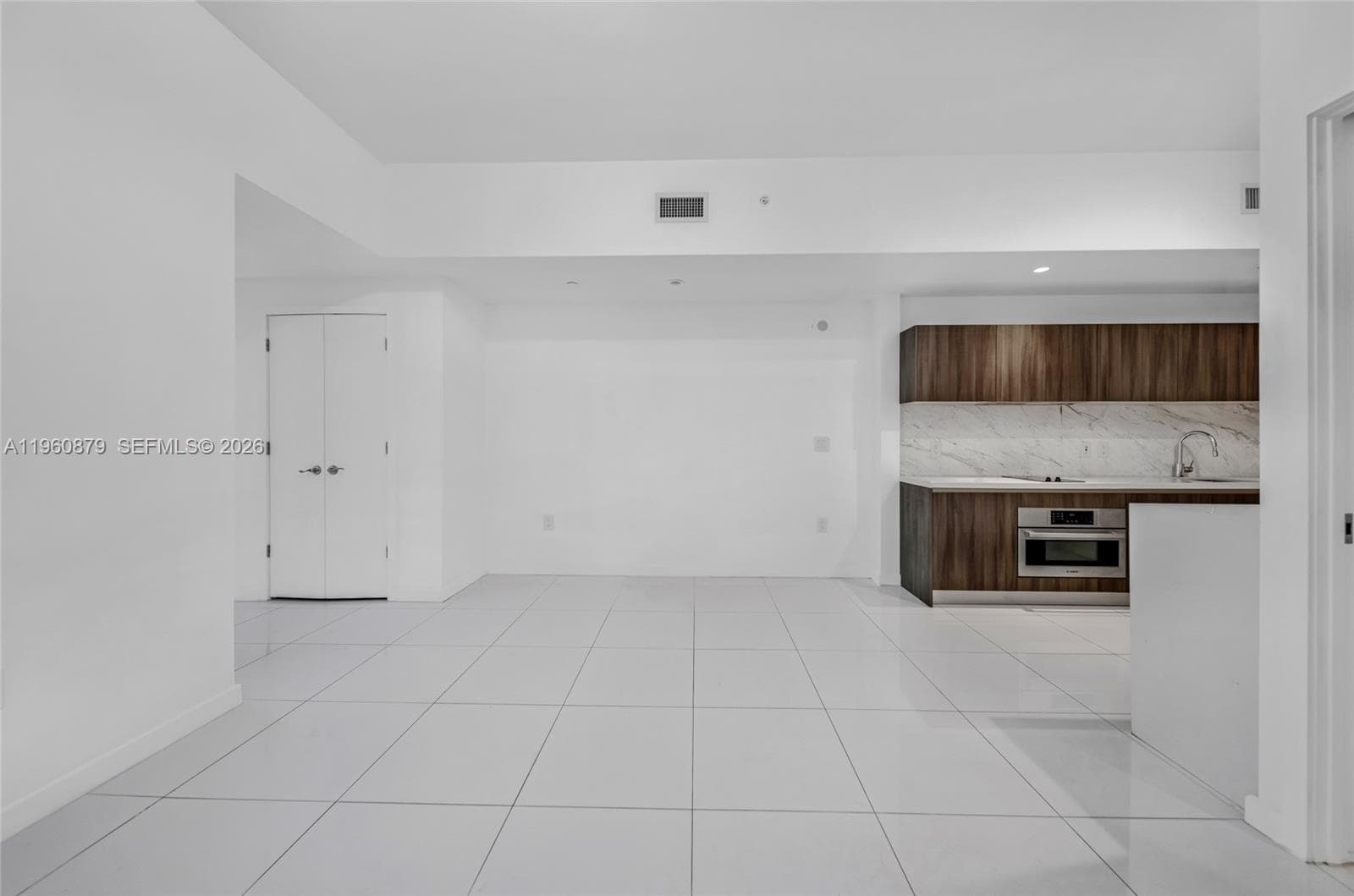 851 NE 1st Ave # 204, Miami FL 33132 — 5
