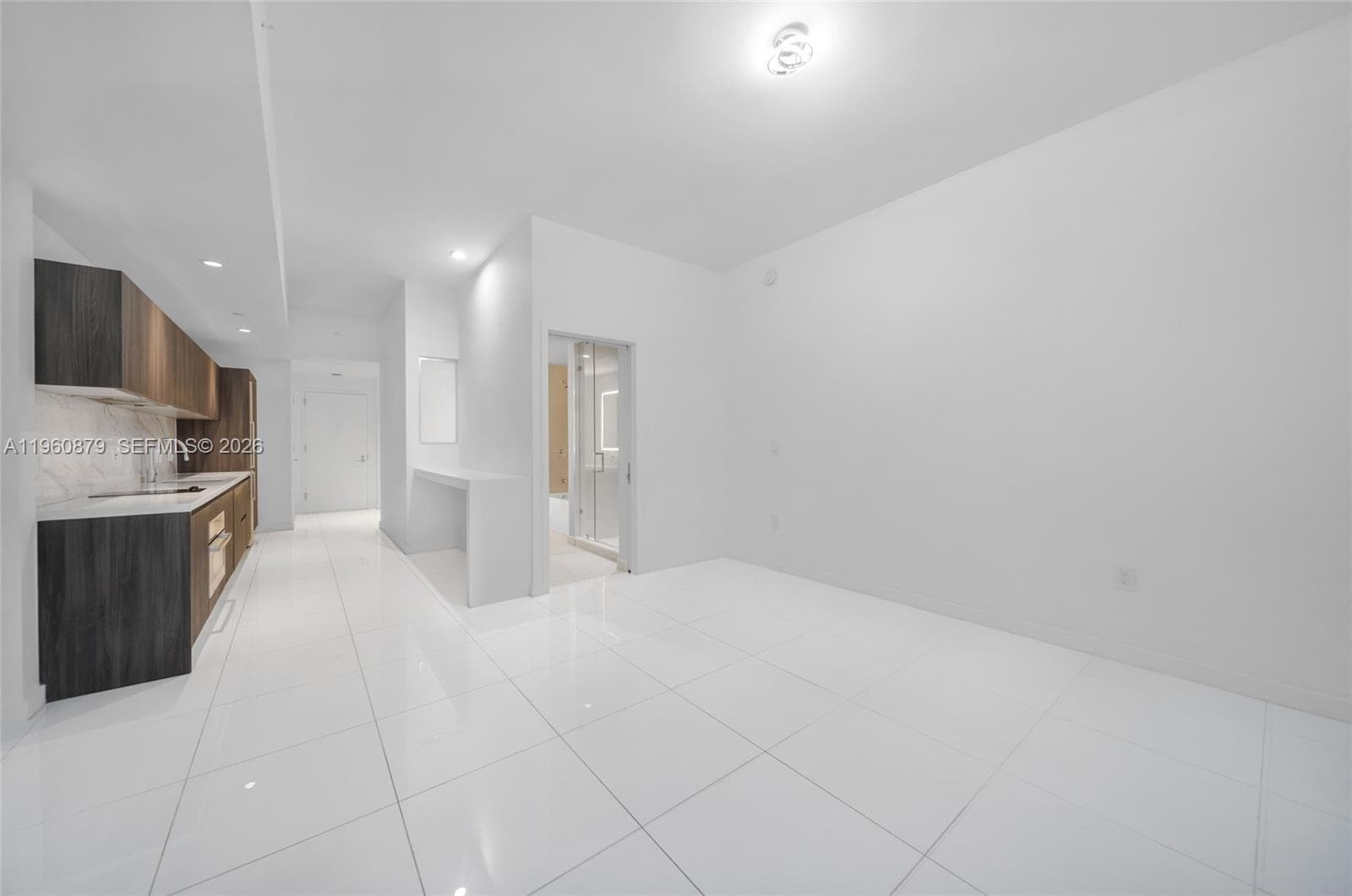 851 NE 1st Ave # 204, Miami FL 33132 — 9