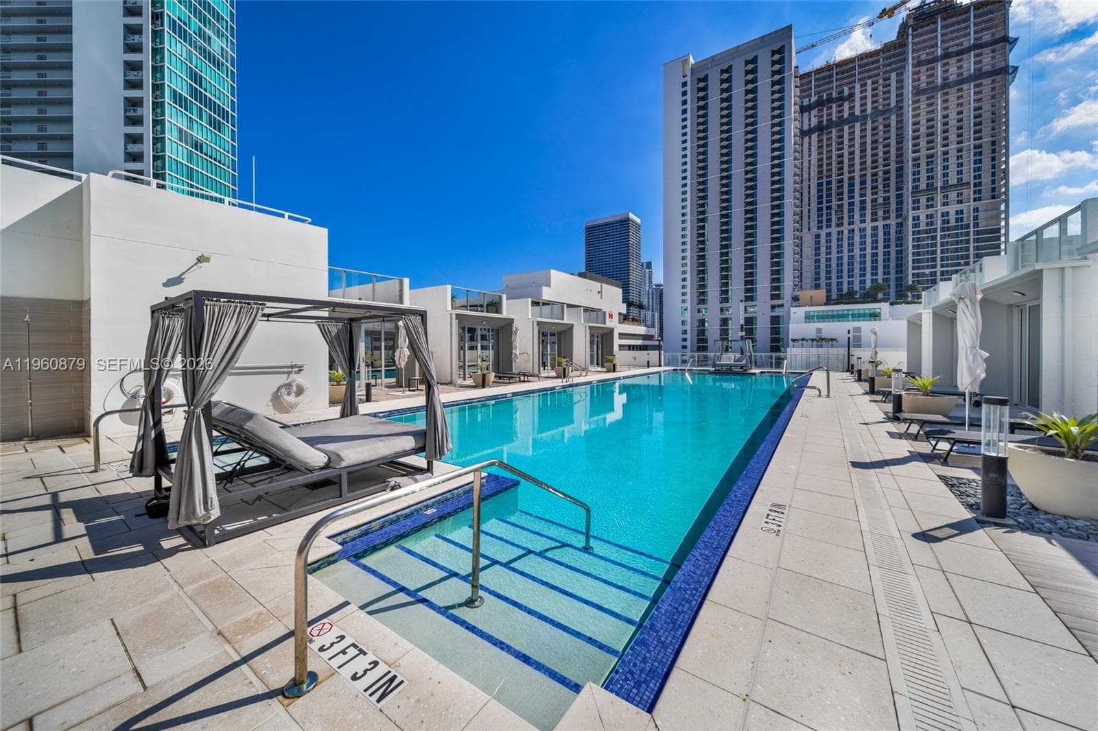 851 NE 1st Ave # 204, Miami FL 33132 — 38