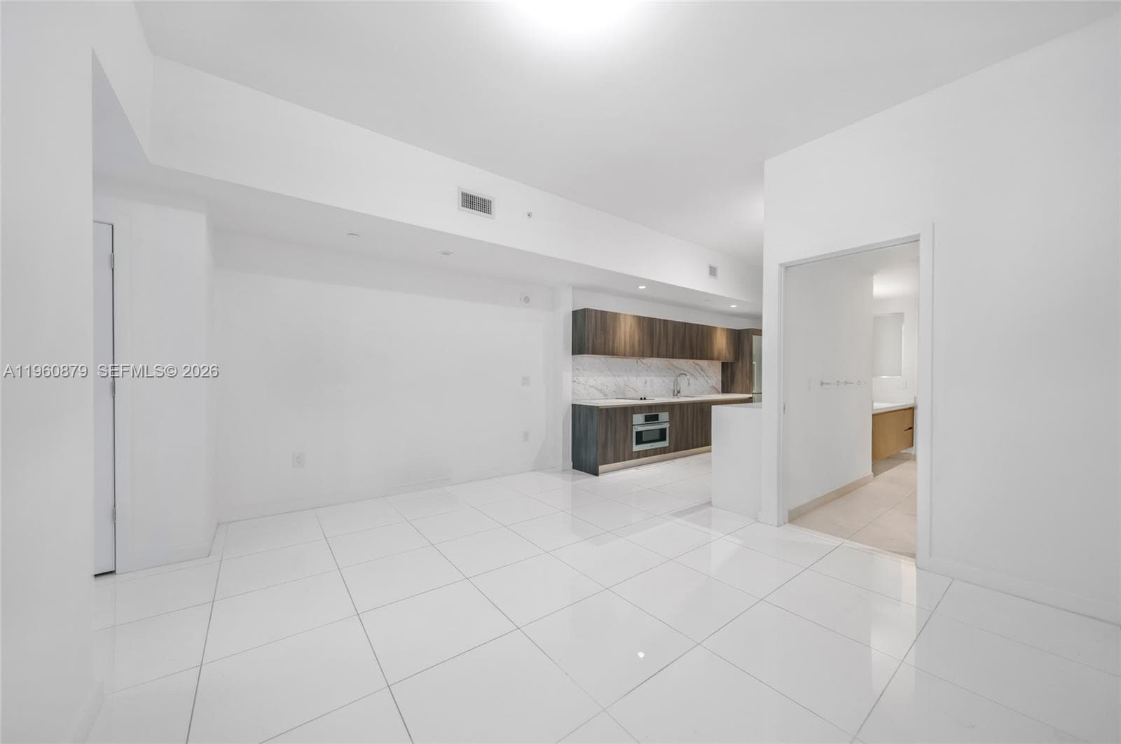 851 NE 1st Ave # 204, Miami FL 33132 — 4