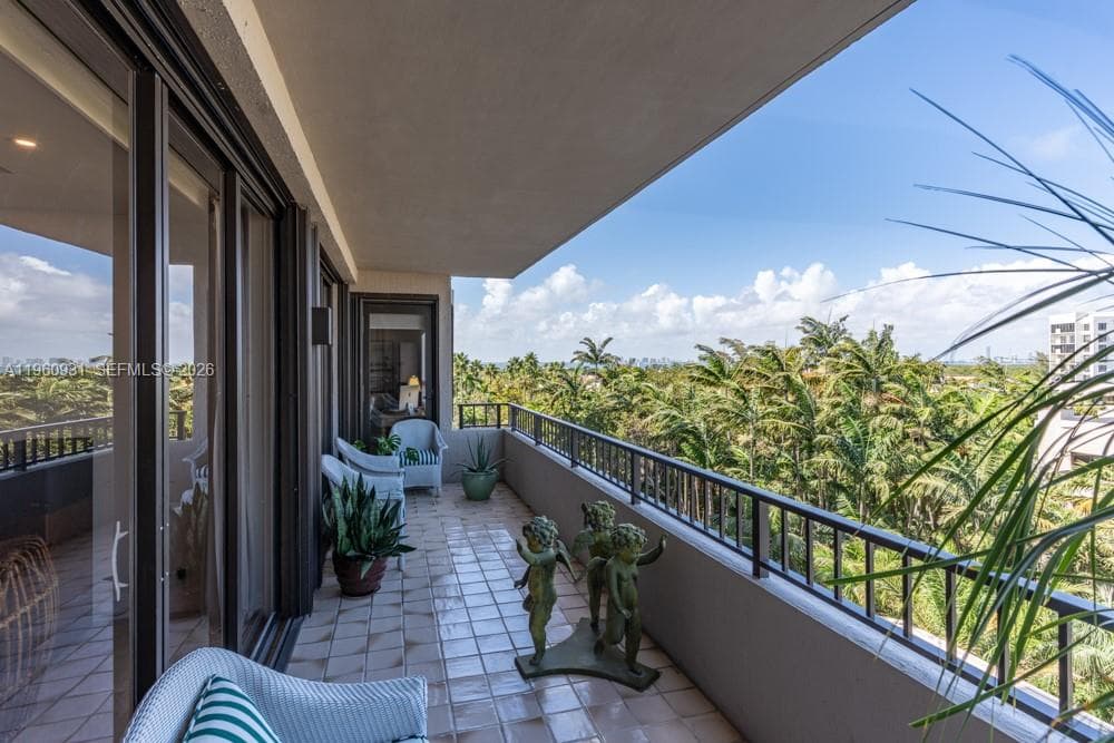 151 Crandon Blvd # 626, Key Biscayne FL 33149 — 17