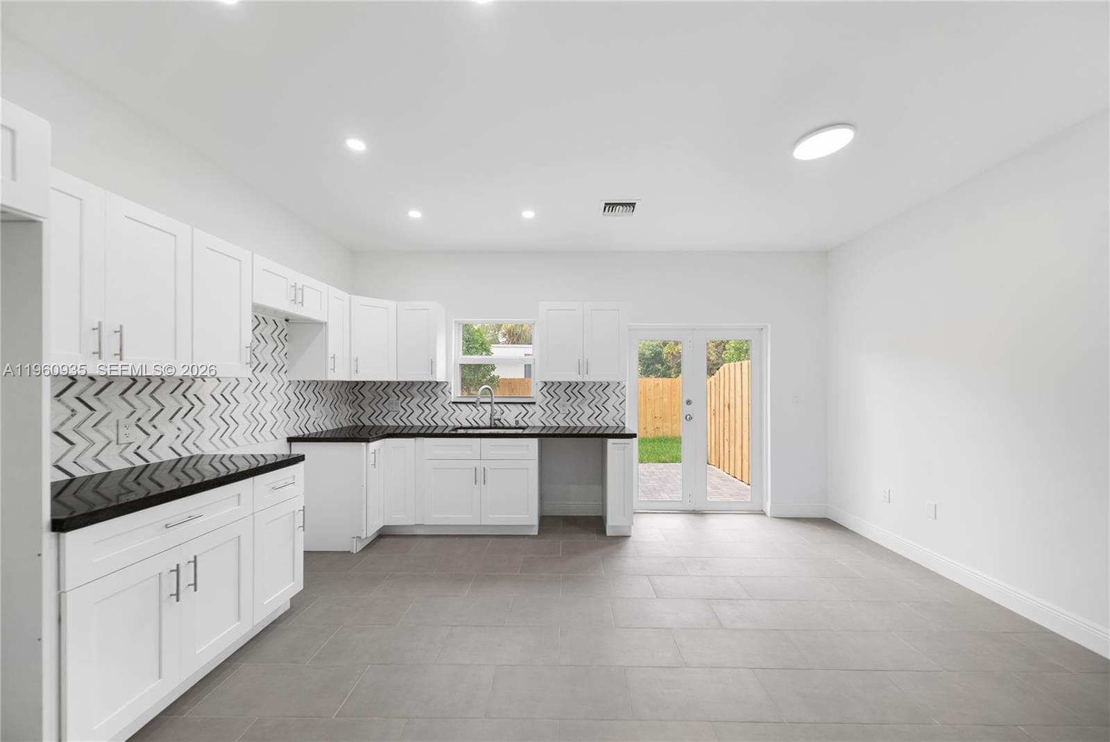 529 NW 56th St, Miami FL 33127 — 33