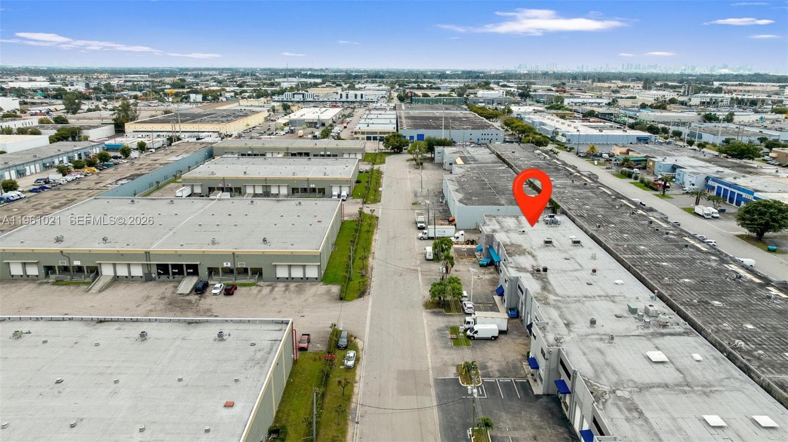 8000 NW 68th St, Medley FL 33166 — 35