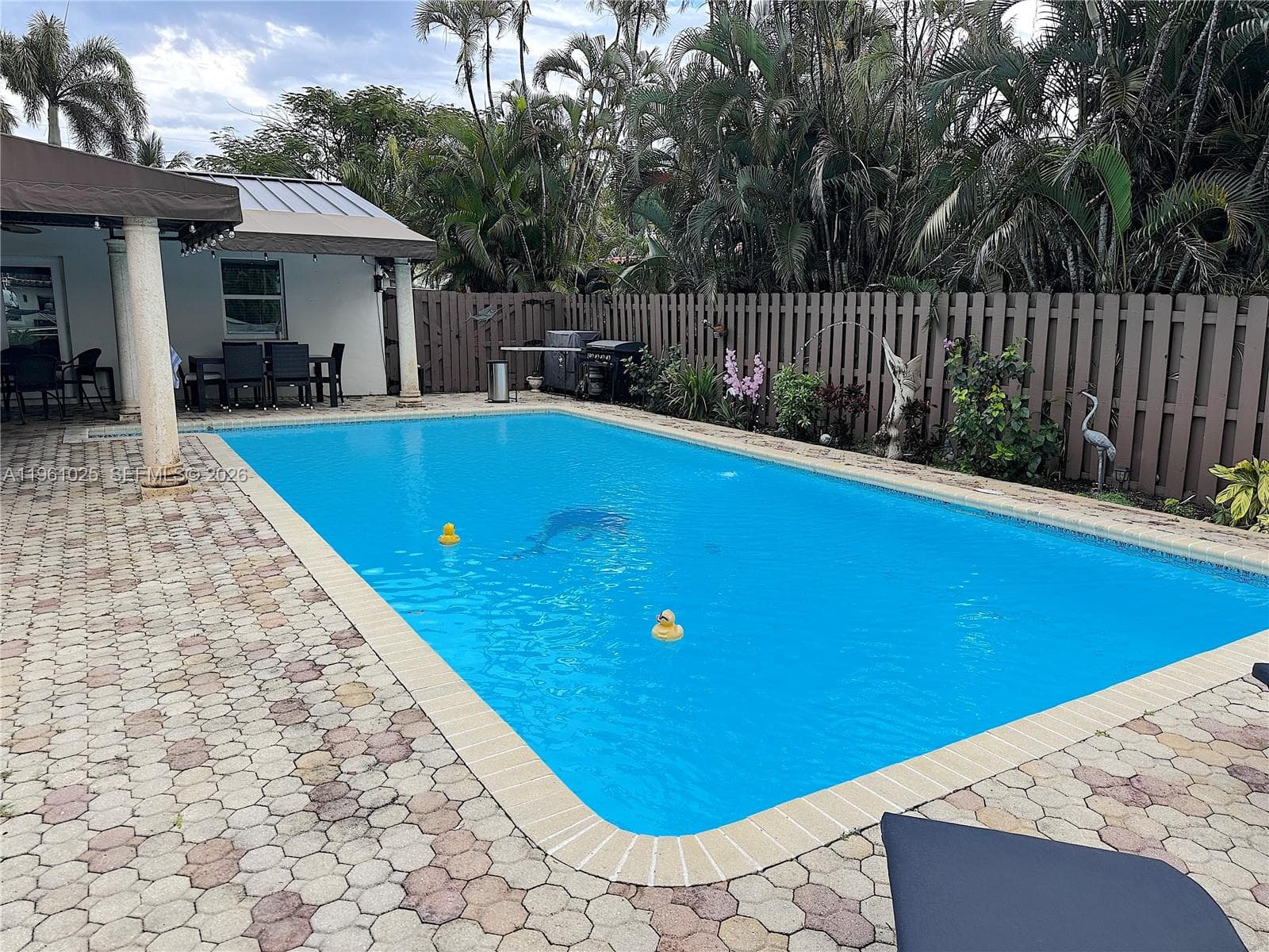 13000 Coronado Ln, North Miami FL 33181 — 23
