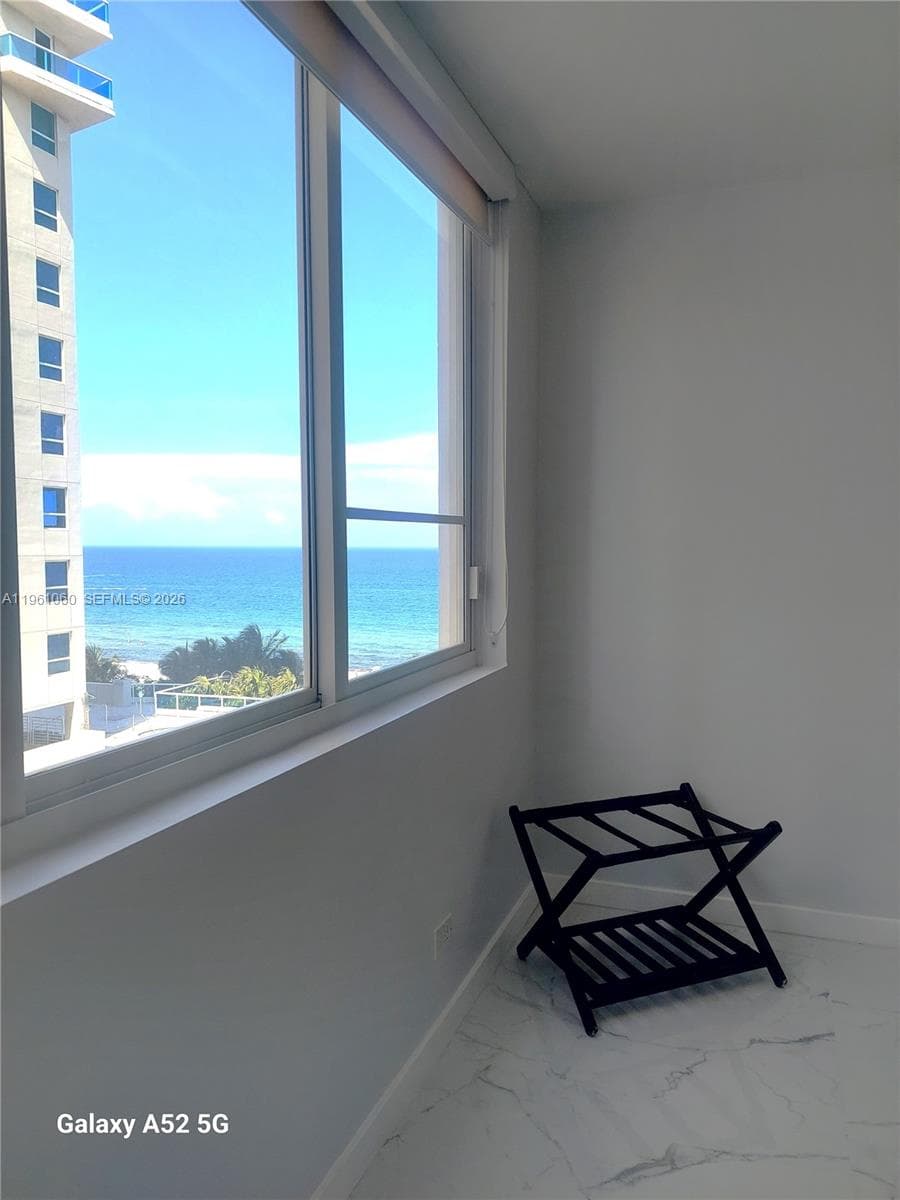 The Carriage Club North C, Miami Beach, FL — 23