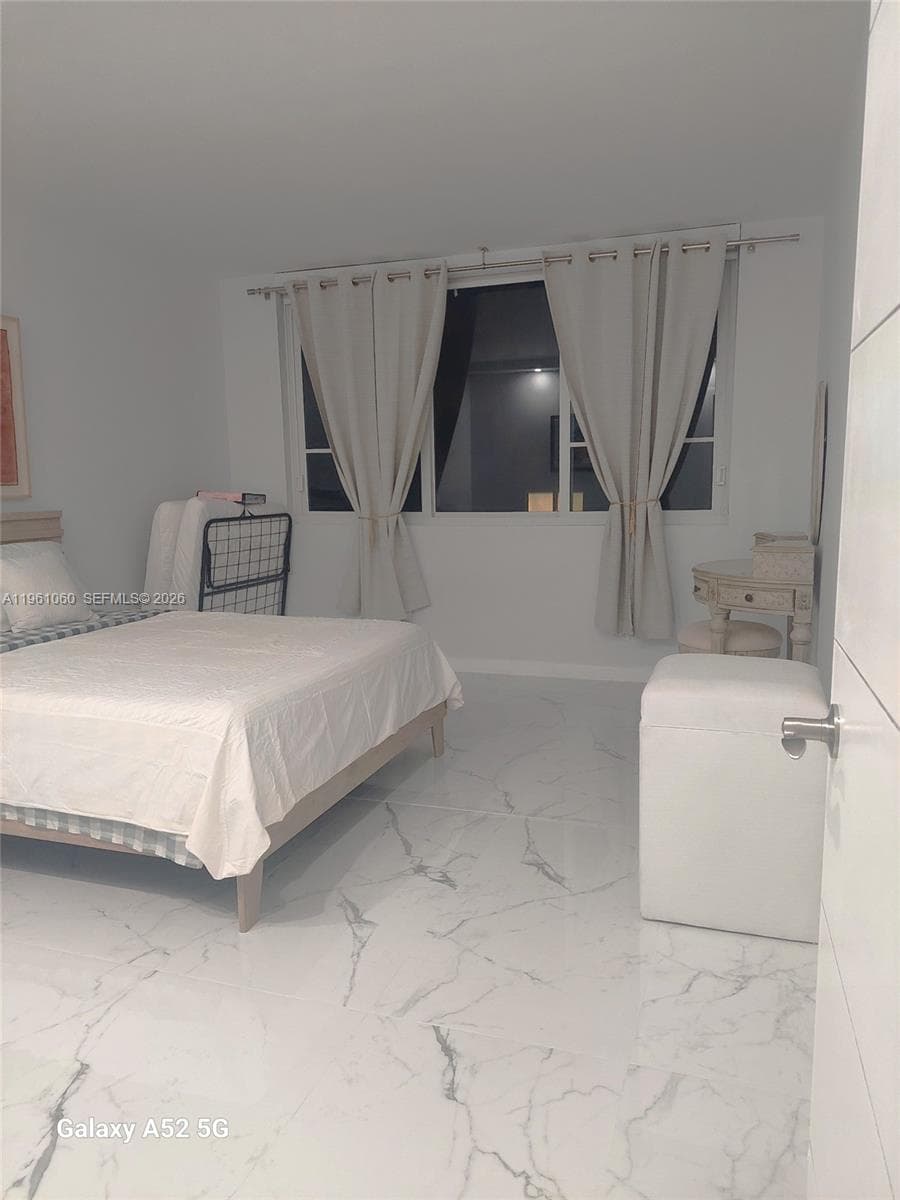 The Carriage Club North C, Miami Beach, FL — 24