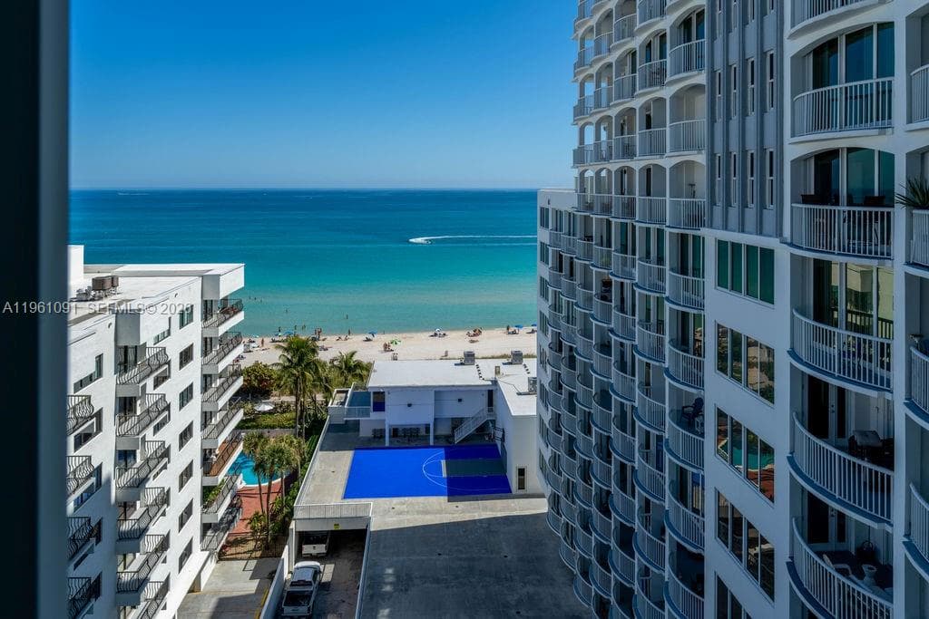 5401 Collins Ave # 919, Miami Beach FL 33140 — 23