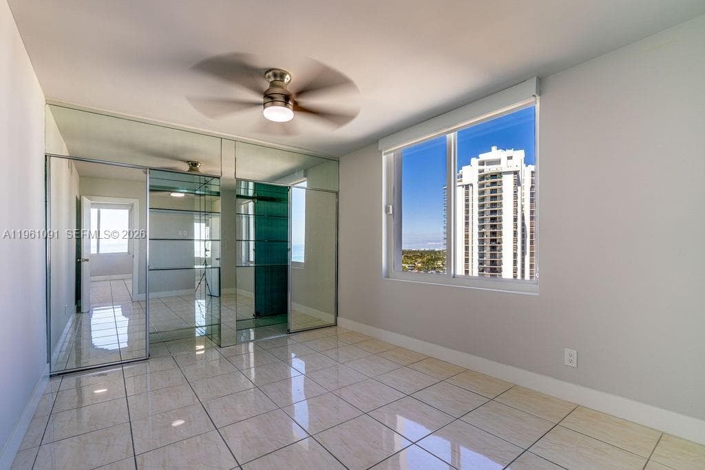5401 Collins Ave # 919, Miami Beach FL 33140 — 17