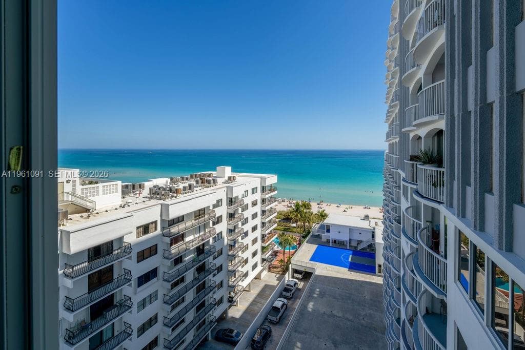 5401 Collins Ave # 919, Miami Beach FL 33140 — 22