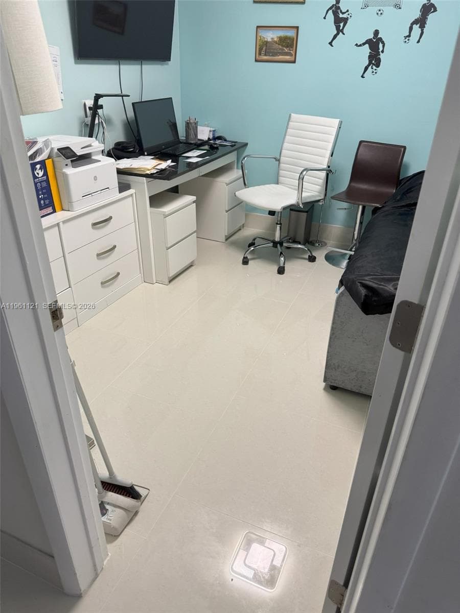 2801 NE 183rd St # 310W, Aventura FL 33160 — 7