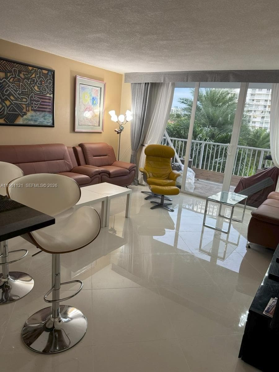2801 NE 183rd St # 310W, Aventura FL 33160 — 3