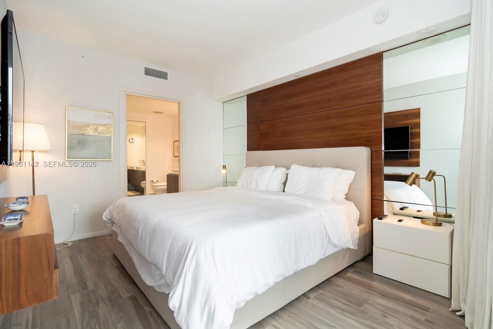 801 S Miami Ave # 3803, Miami FL 33130 — 17