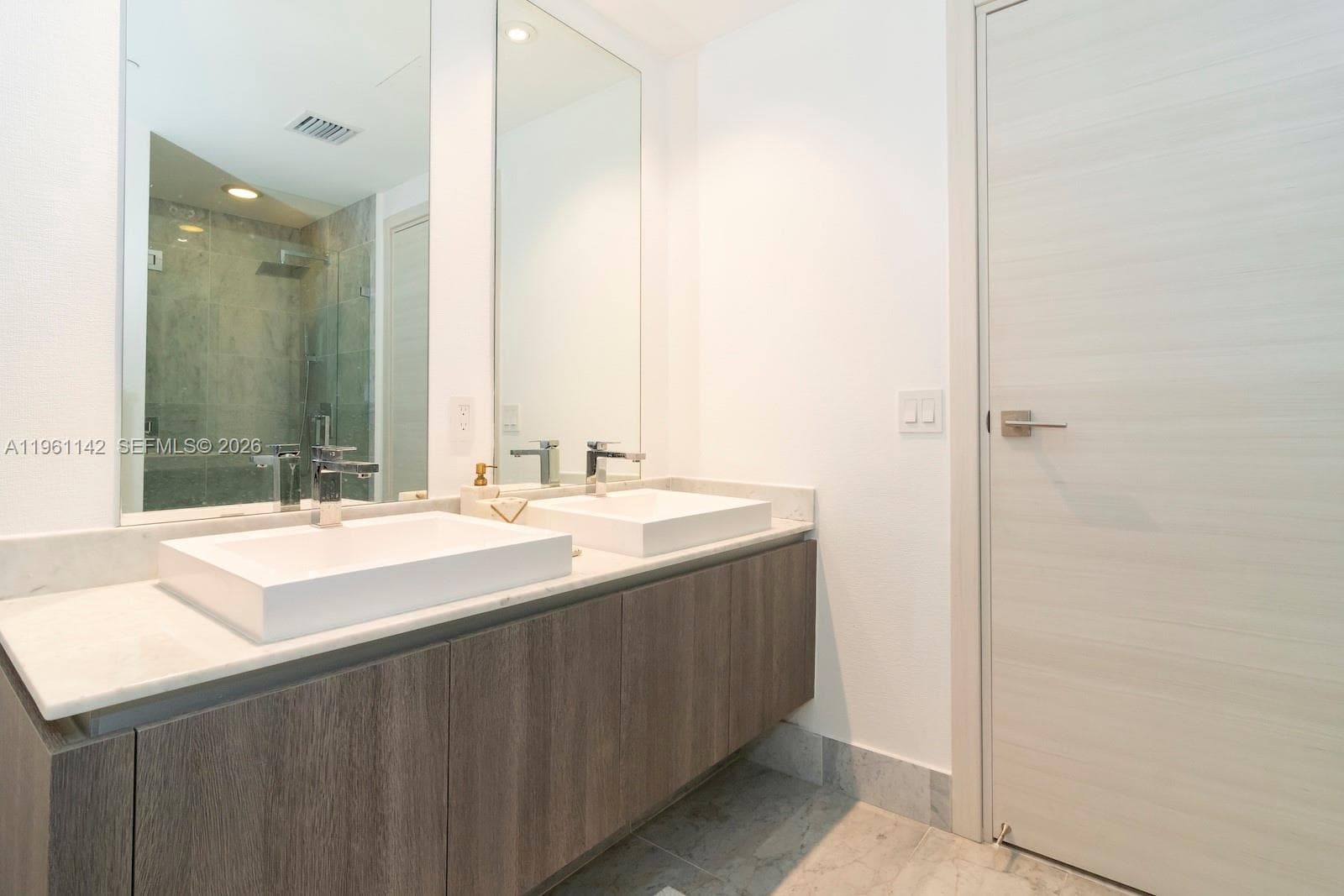 801 S Miami Ave # 3803, Miami FL 33130 — 22