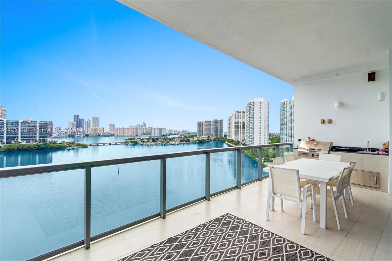3300 NE 188th St, Aventura FL 33180 — 17