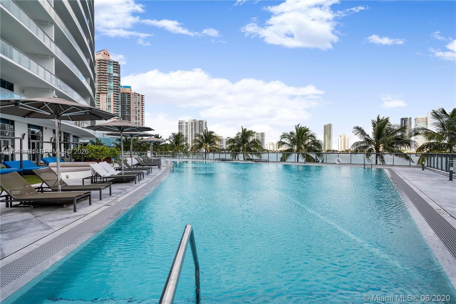3300 NE 188th St, Aventura FL 33180 — 20