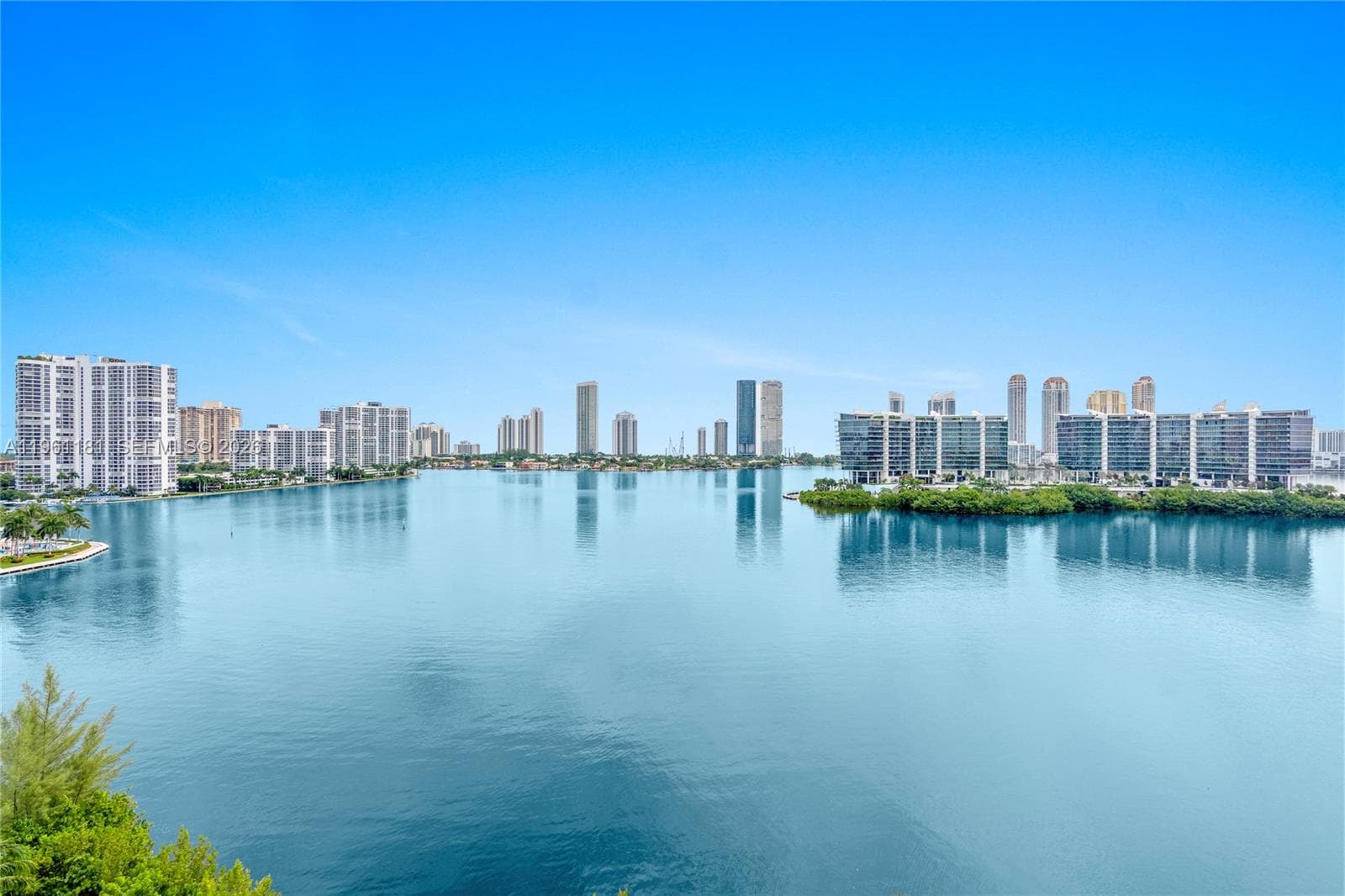 3300 NE 188th St, Aventura FL 33180 — 18
