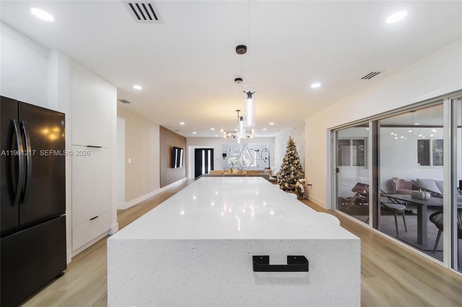 45 NE 124th Ter, North Miami FL 33161 — 23