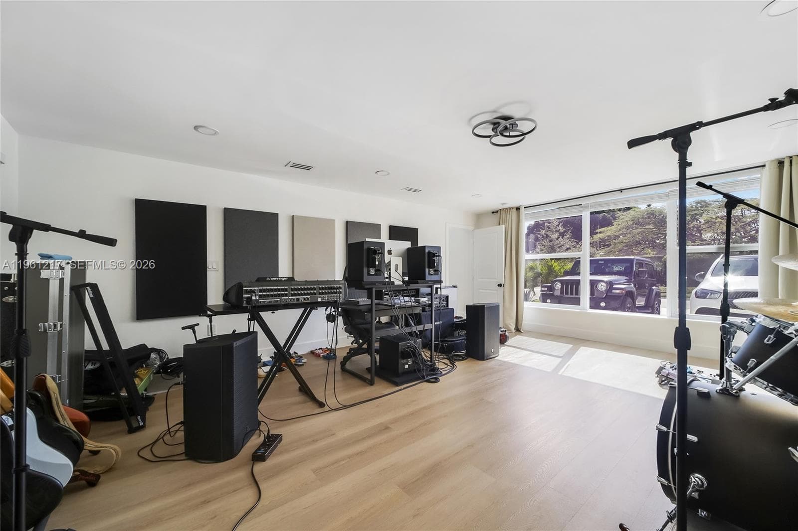 45 NE 124th Ter, North Miami FL 33161 — 27
