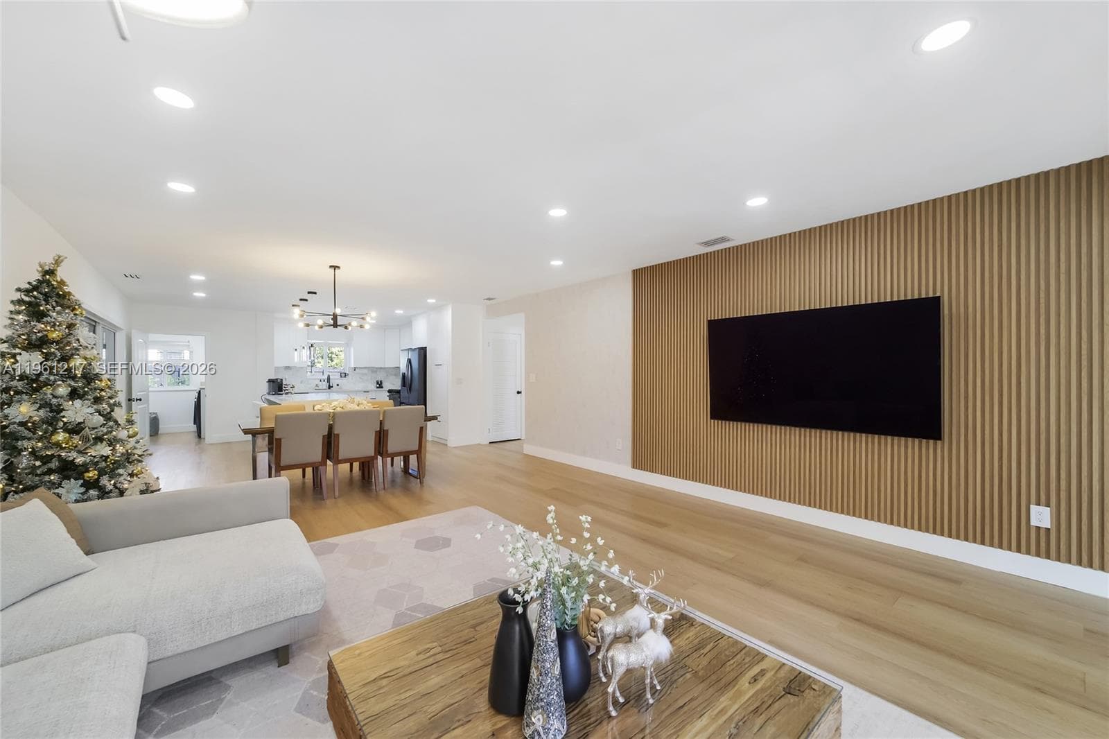 45 NE 124th Ter, North Miami FL 33161 — 16