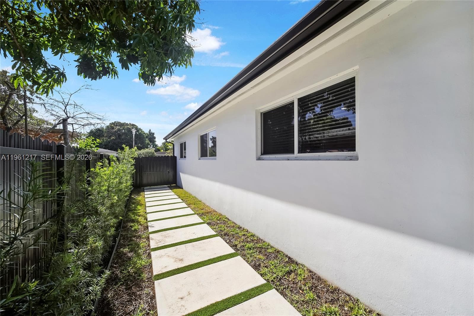 45 NE 124th Ter, North Miami FL 33161 — 57