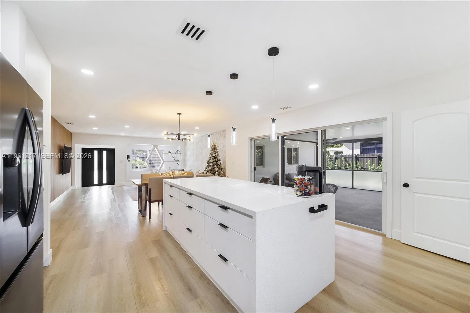45 NE 124th Ter, North Miami FL 33161 — 22