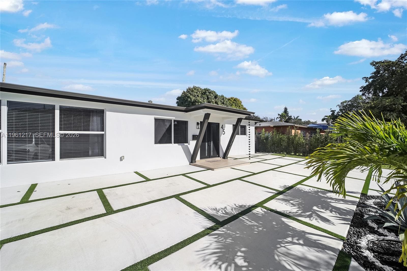 45 NE 124th Ter, North Miami FL 33161 — 7