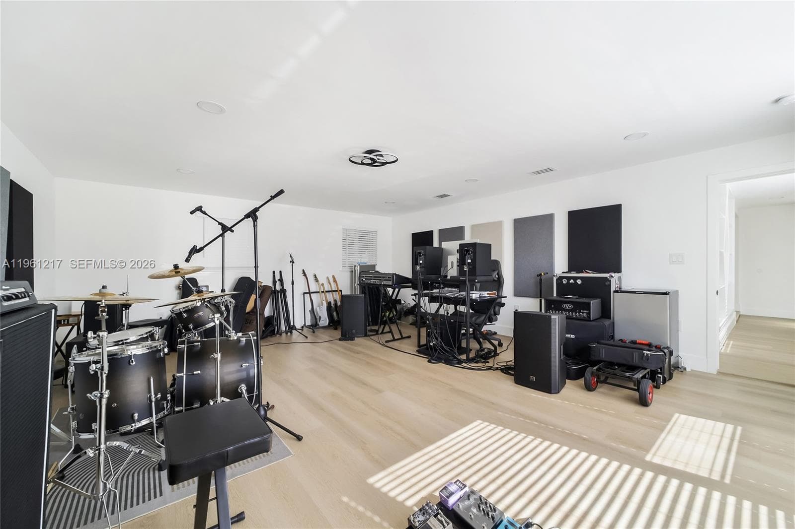 45 NE 124th Ter, North Miami FL 33161 — 28