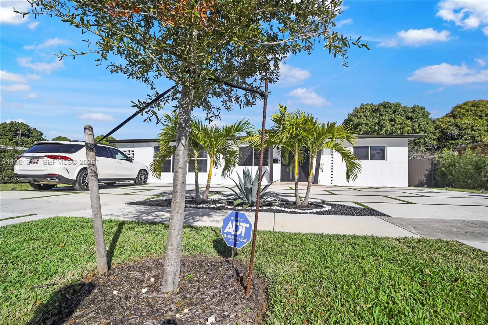 45 NE 124th Ter, North Miami FL 33161 — 9
