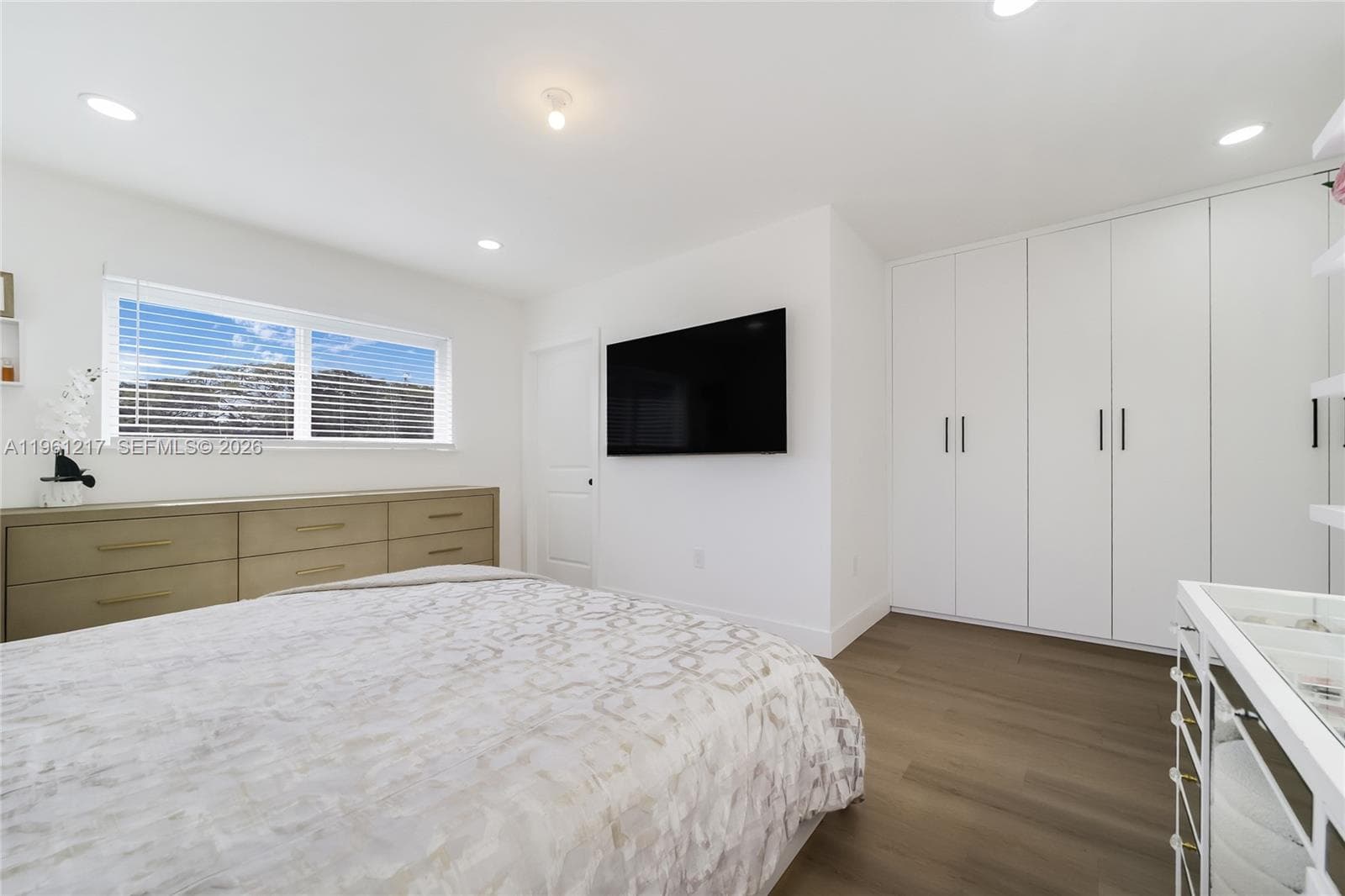 45 NE 124th Ter, North Miami FL 33161 — 34