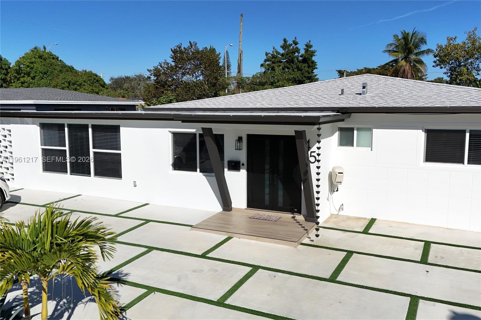 45 NE 124th Ter, North Miami FL 33161 — 69