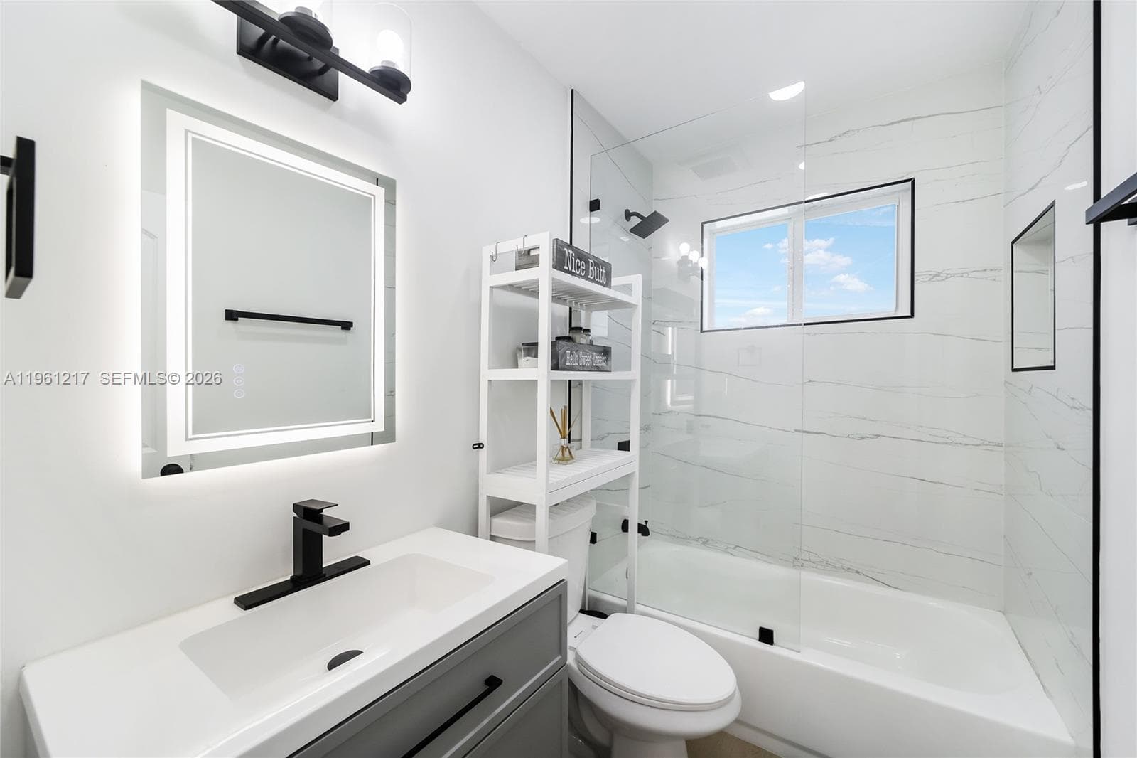 45 NE 124th Ter, North Miami FL 33161 — 41
