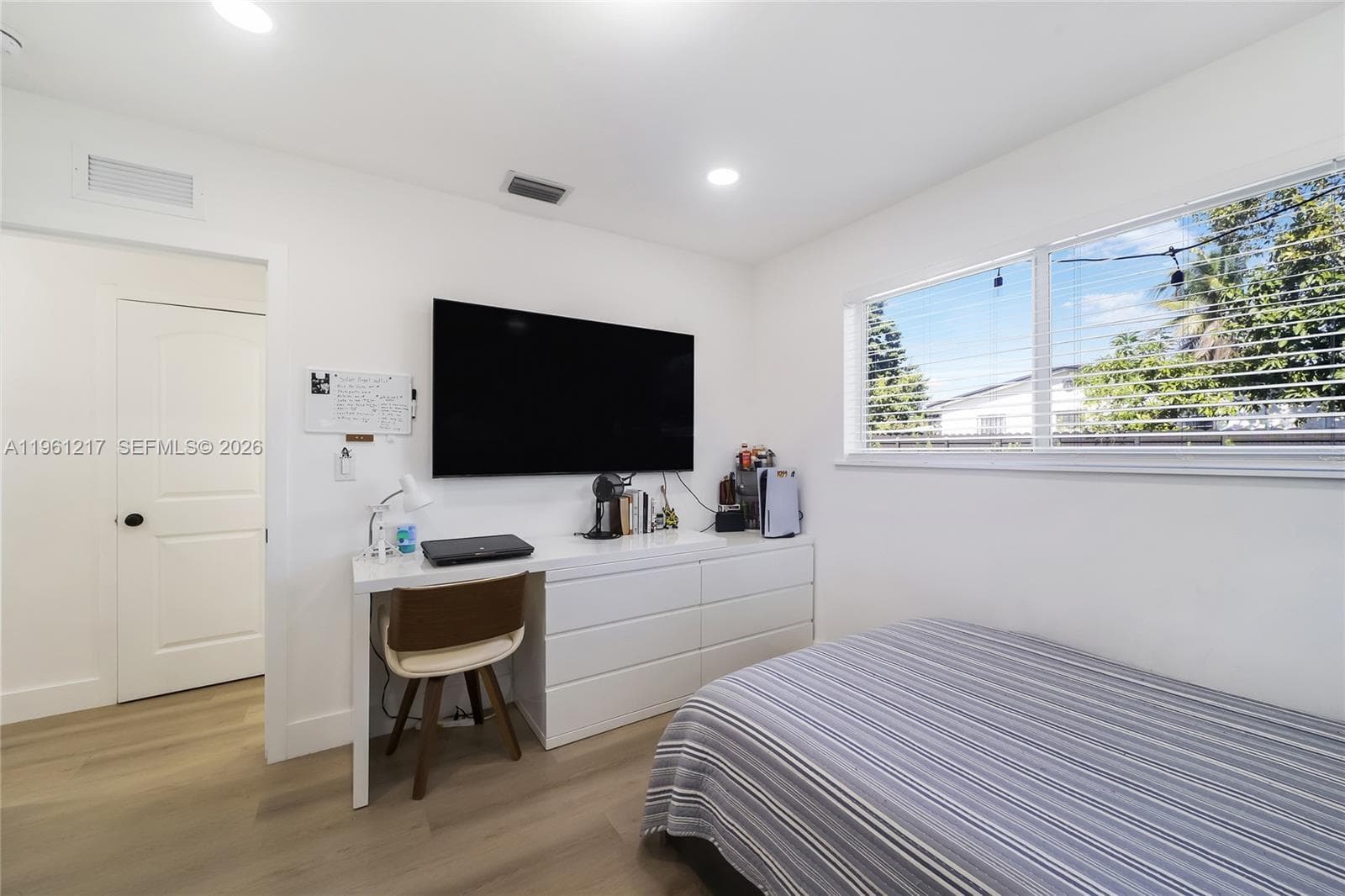 45 NE 124th Ter, North Miami FL 33161 — 37