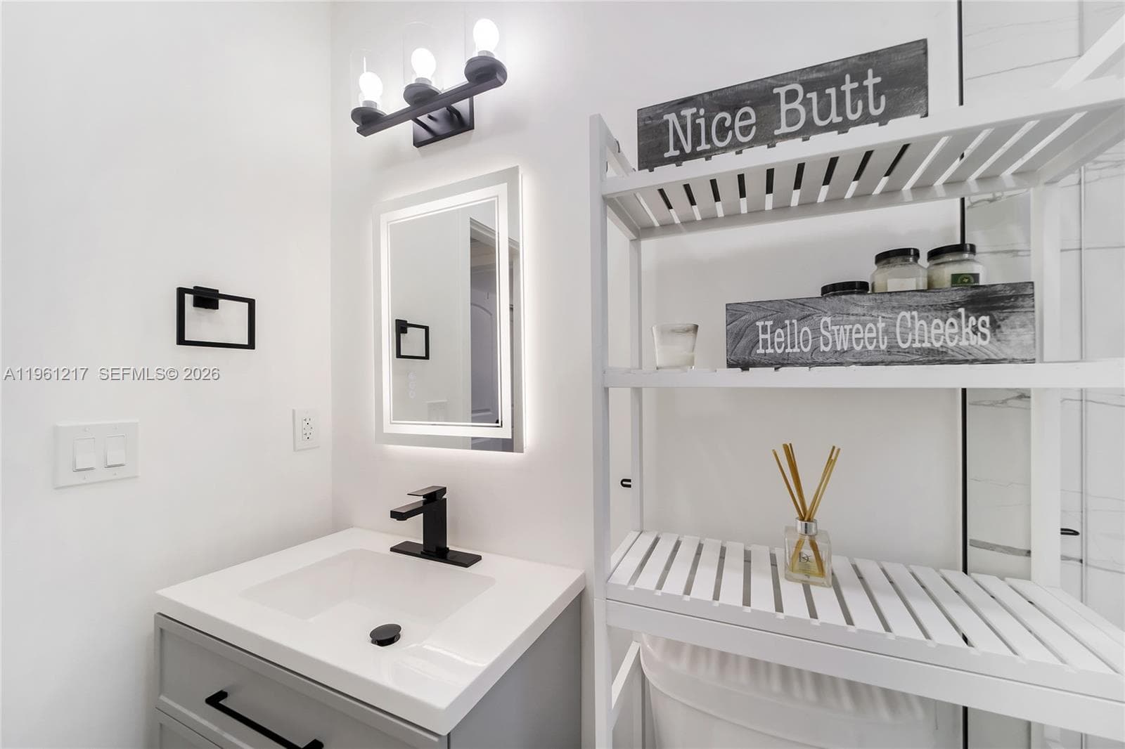 45 NE 124th Ter, North Miami FL 33161 — 40