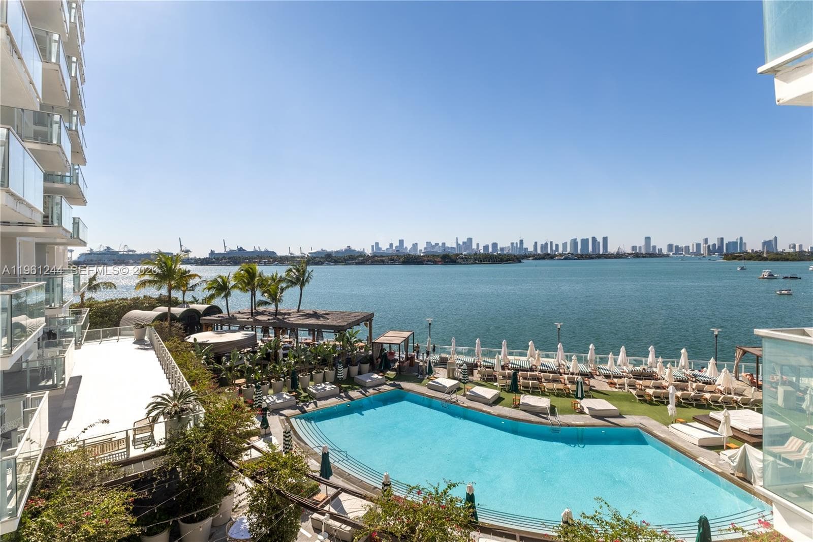 1100 West Ave # 408, Miami Beach FL 33139 — 2