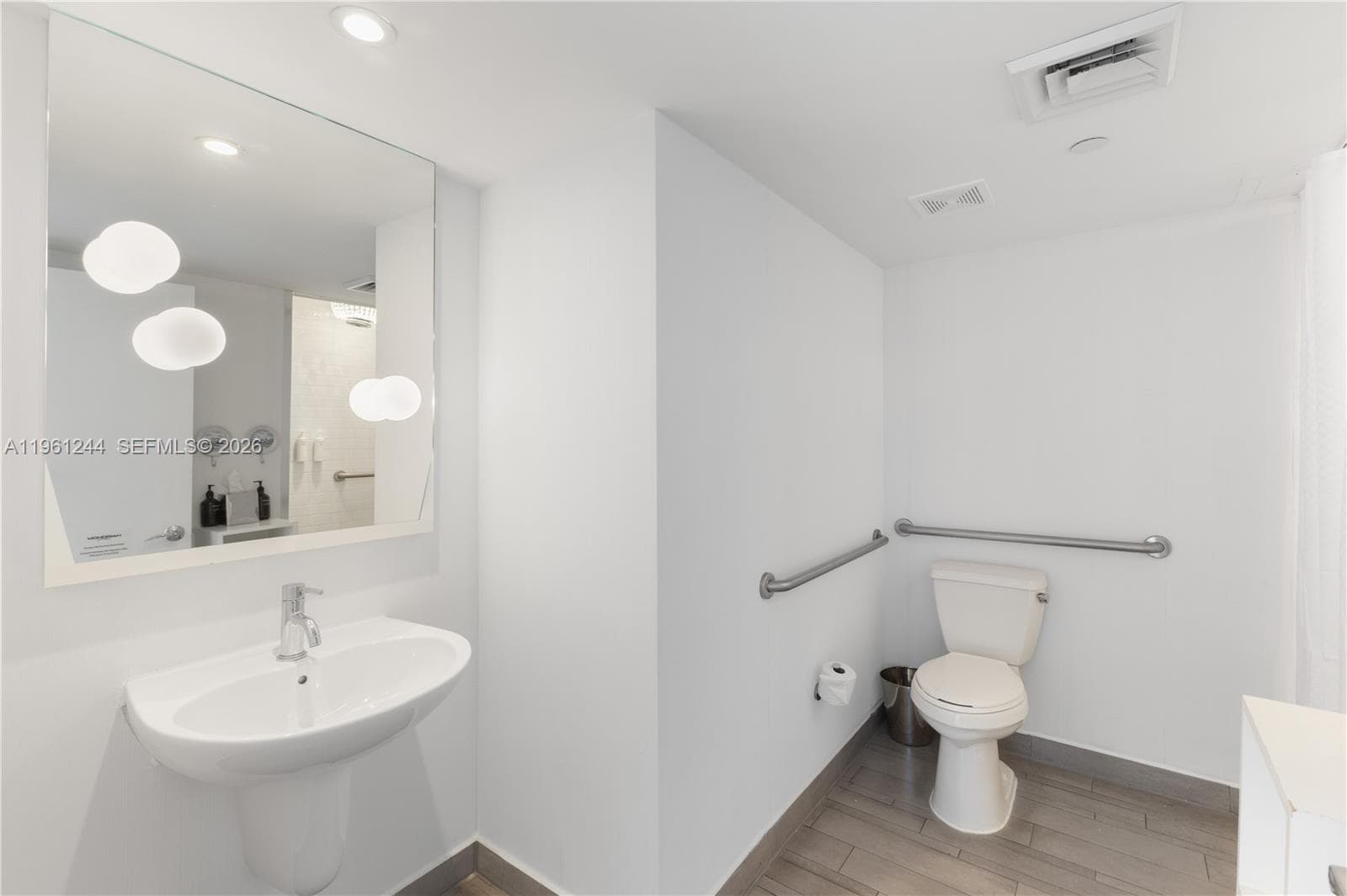 1100 West Ave # 408, Miami Beach FL 33139 — 17